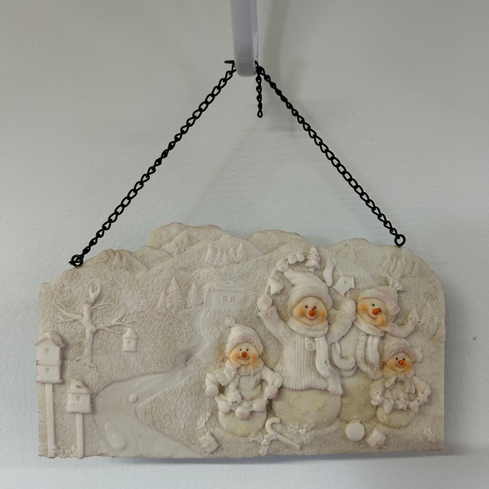 Snowman Family 3D Relief Resin Wall Plaque Tabletop Decor Christmas Winter 9x5"